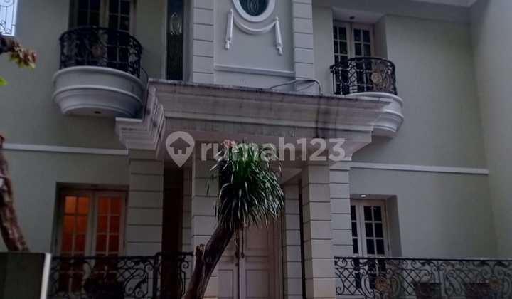 Rumah Bagus di Quebec Mansion Lebak Bulus, Jakarta Selatan,