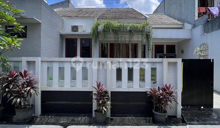 Rumah Bagus di Cirendeu, Pondok Cabe Tangerang Selatan.