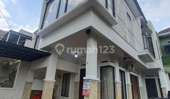 Rumah di Flo Residence Dekat Villa Cinere Mas