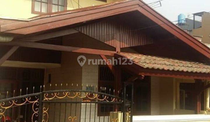 Rumah 2 Lantai Bagus Semi Furnished SHM di Duren Sawit, Jakarta Timur 2