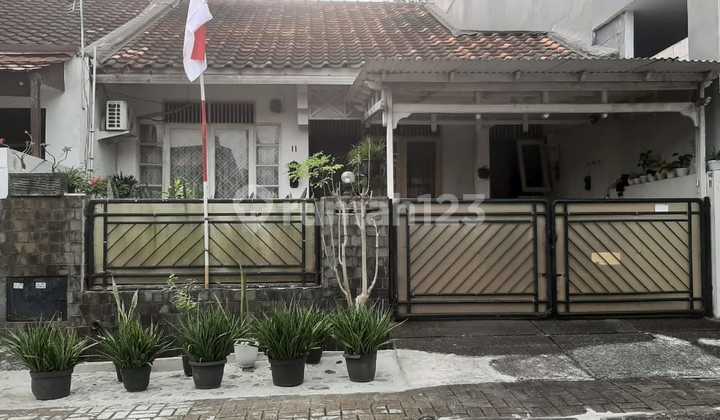 Rumah di Komplek Puri Cinere, Depok Lokasi Strategis