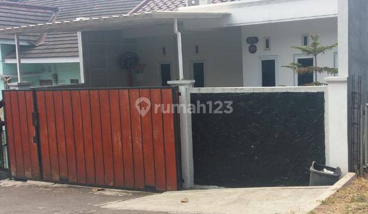 Rumah Bagus Semi Furnished SHM di Pondok Cabe, Depok 1