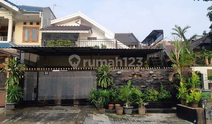 Rumah di Depok, Cinere, Komplek Puri Cinere