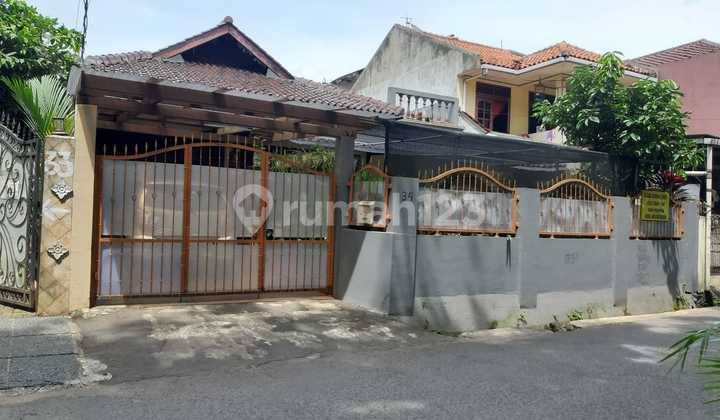 Rumah di Pondok Labu, Jl Haji Ipin, Cilandak, Jakarta Selatan Rumah di Pondok Labu, Jl Haji Ipin, Cilandak, Jakarta Selatan