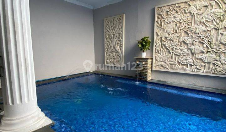 Rumah 2 Lantai Bagus Furnished Sertifikat Hak Milik di Jalan Puspitek, Tangerang Selatan 2