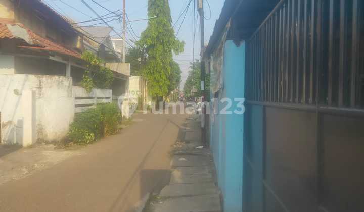 Rumah di Lebak Bulus, Jl Taman Sari 1, Cilandak, Jakarta Selatan Rumah di Lebak Bulus, Jl Taman Sari 1, Cilandak, Jakarta Selatan