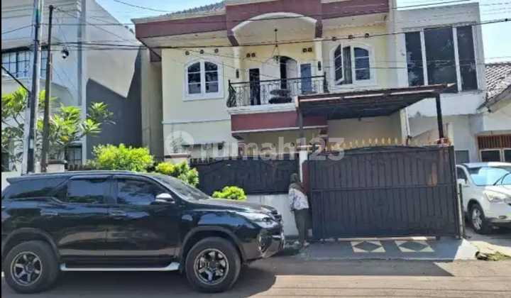 House in Cimanggis, Cimanggis Indah, Depok, Good, Furnished, Freehold Certificate