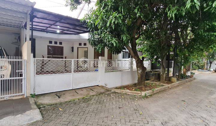 Rumah di Megapolitan Cinere Blok F, Depok 1