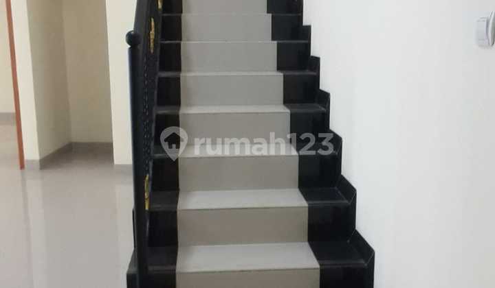Rumah di Jalan Raya Jagakarsa, Type 93/150, Jakarta Selatan 2