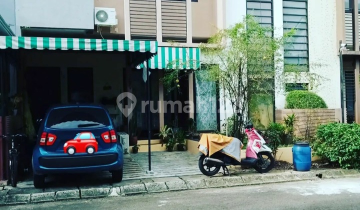 Rumah di Cirende, Lakeside Town House, Ciputat, - Rumah Luas Rumah di Cirende, Lakeside Town House, Ciputat, - Rumah Luas