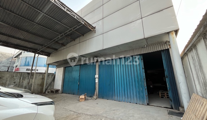 Disewakan Gudang Komersil Lokasi Strategis Cocok Untuk Showroom Disewakan Gudang Komersil Lokasi Strategis Cocok Untuk Showroom