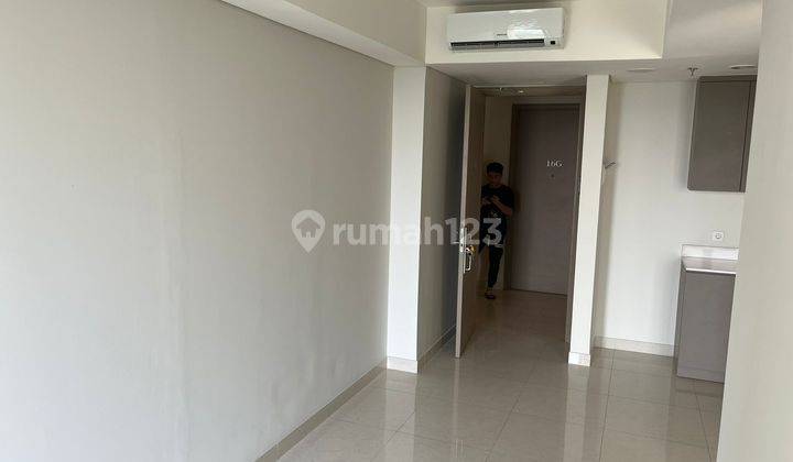 Dijual Apartment Goldcoast Pik 1 Unfurnished Bagus 2