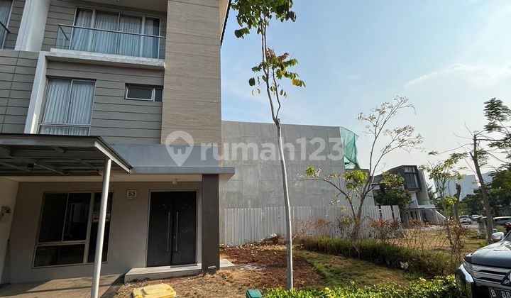 Rumah 3 Lantai Baru Semi Furnished Pantai Indah Kapuk 2