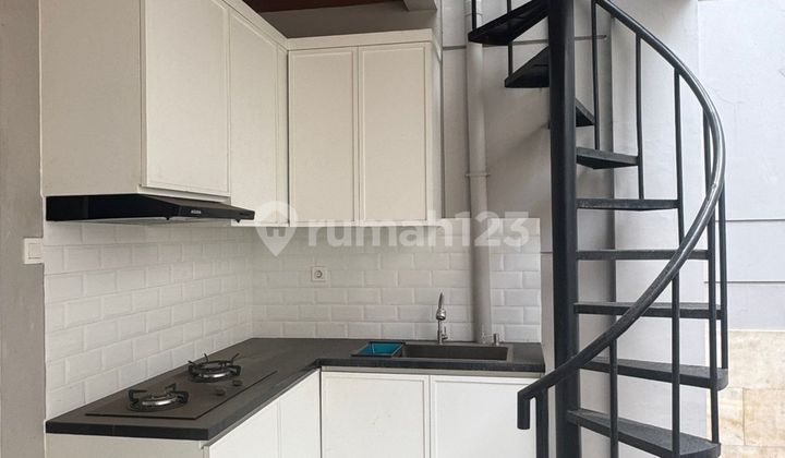 Rumah Kontrakan Bagus Furnished HGB di Pantai Indah Kapuk, Jakarta Utara 2