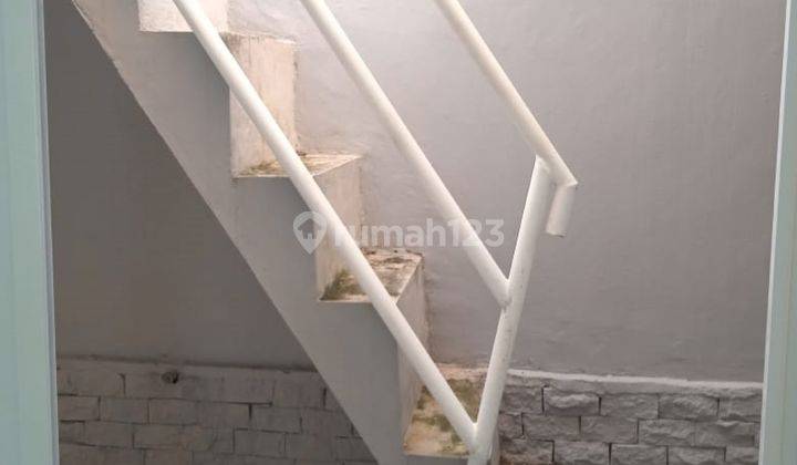 Rumah Bagus Semi Furnished SHM di Wismamas, Pondok Cabe 5