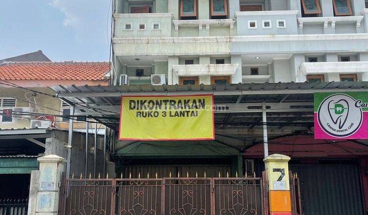 Ruko di Utan Kayu, Jl. Kramat Asem, Matraman, Jakarta Timur 2