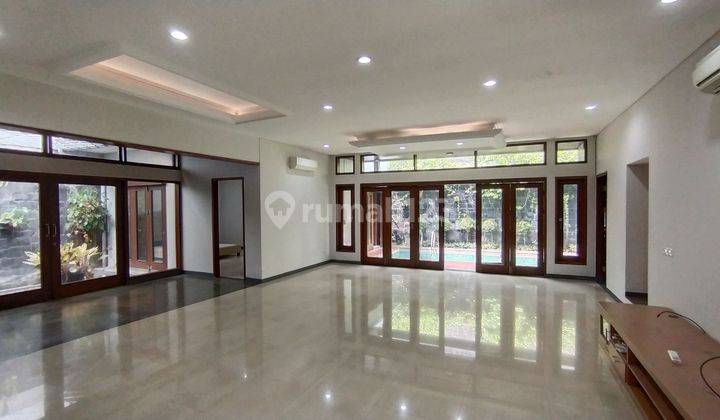 Rumah Minimalis Modern 2 Lantai di Kebayoran Baru  2