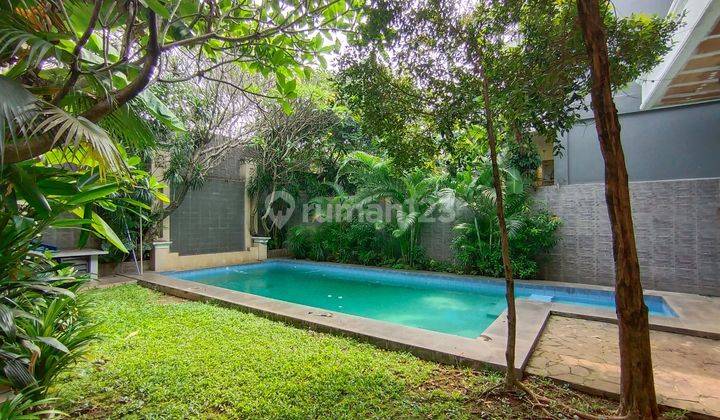 Rumah 2 Lantai Nuansa Resort Halaman Luas Di Cilandak Timur 1