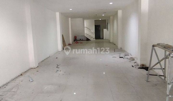 Ruko 3 Lantai Lokasi Strategis Akses Mudah Di Kebayoran Baru  2