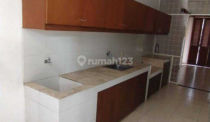 Rumah Cantik Dalam Cluster 2 Lantai Nuansa Alam Nyaman Di Kemang 2