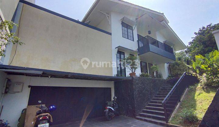 Rumah Cantik Hoek Besar Asri Lega 2 Lantai Di Pondok Indah 2