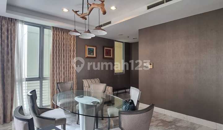 Apartemen View Golf Strategis Full Furnished di Senayan 2