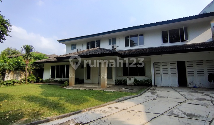 Rumah Lama 2 Lantai Taman Luas Strategis Sejuk Di Ampera 1
