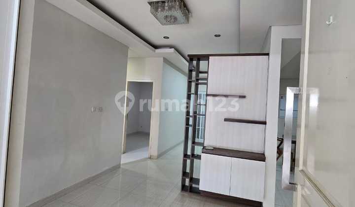 Rumah Serenade Lake Semi Furnished, Siap Huni SHM 2