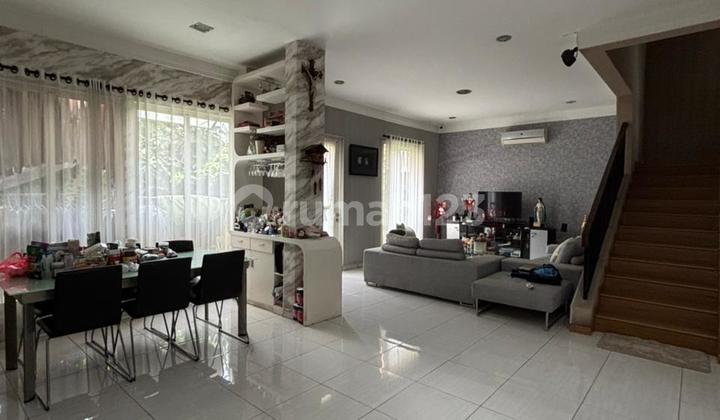 Rumah Semi Furnished 2 Lantai Lokasi Super Ciamik di Alam Sutera 2