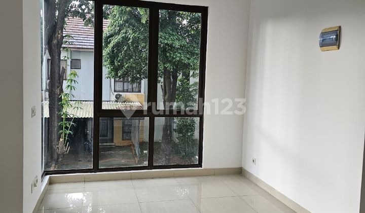 For Sale Beautiful 10x20 Move-In Ready House in Bsd City, The Icon