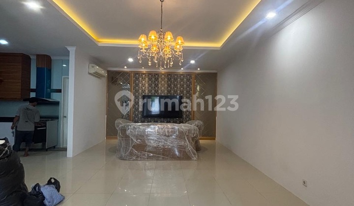 Strategic House in Phg Gading Serpong Fully Furnished 2