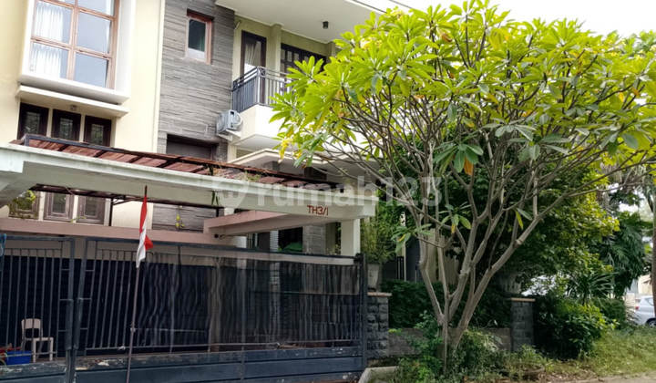 Affordable Citraland Surabaya House Rik.nw306