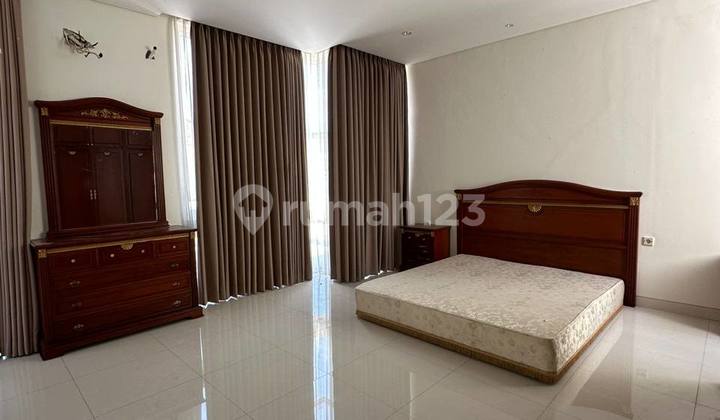 GRAND PAKUWON HOUSE WEST SURABAYA CHEAP RIK.NW0020