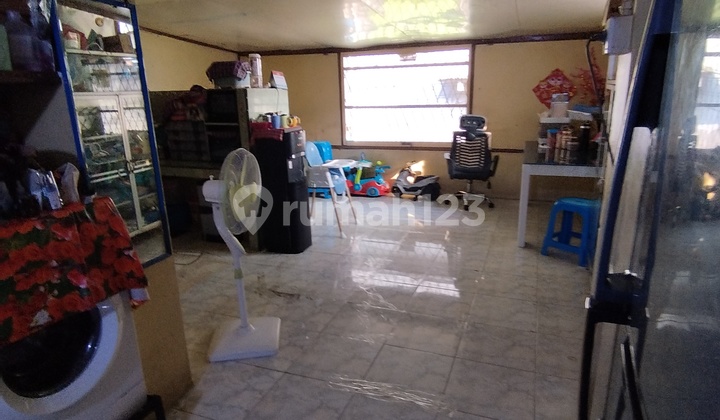 Jembatan Lima Shop House in Front of the Market. Market Partner, Jl. KH Moh Mansyur, Jembatan Lima, Tambora, West Jakarta City, DKI Jakarta, Indonesia, 11250, Jembatan Lima 2