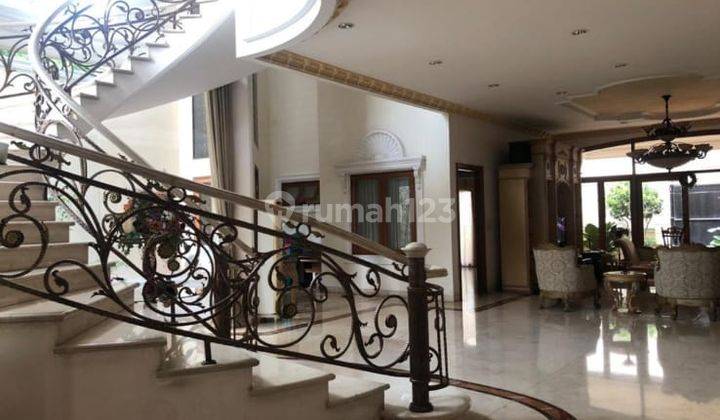 Di jual Rumah Mewah di Pantai Mutiara 2 Lantai 5