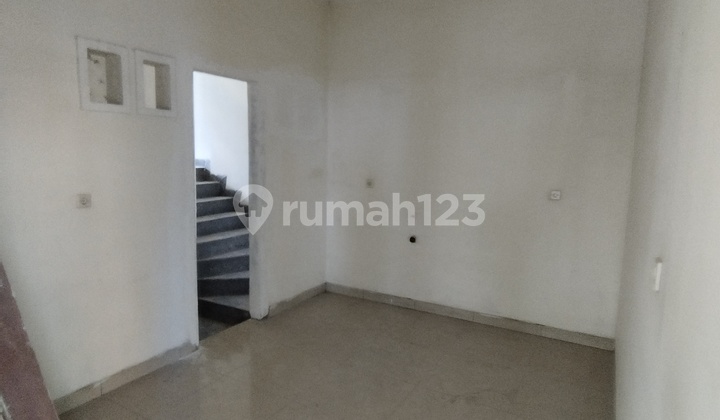 kan Rumah Pantai Indah Kapuk Hook