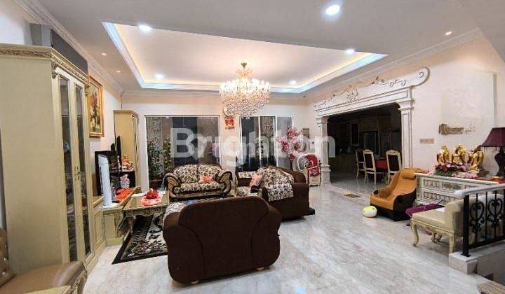 RUMAH MEWAH FLORENCE  FULL FURNISH CANTIK PIK 2