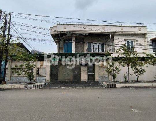 Rumah Besar Hook Di Pluit Karang Muara Karang Jakarta Utara 2