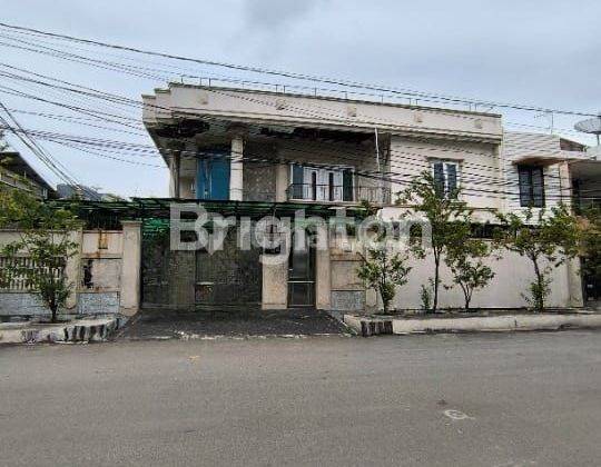 Rumah Besar Hook Di Pluit Karang Muara Karang Jakarta Utara 1