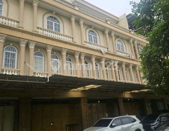 Row House 3 Mutiara Taman Palem Cengkareng West Jakarta