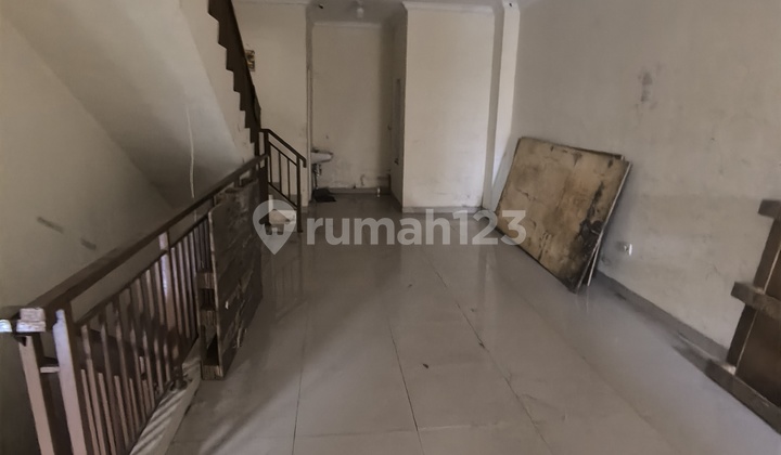 Row House 3 Mutiara Taman Palem Cengkareng West Jakarta