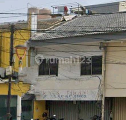 Ruko Muara Karang Raya Letak Strategis Ramai