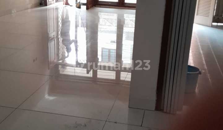 Pluit Selatan House, North Jakarta 2