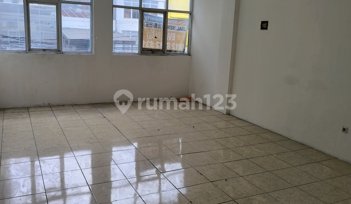 Muara Karang Shop House, Main Road, Near Damas Muara Karang Shop House, Main Road, Near Damas