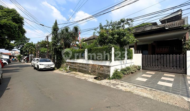 rumah di tebet barat, akses jalan 2 mobil, harga mendekati njop rumah di tebet barat, akses jalan 2 mobil, harga mendekati njop