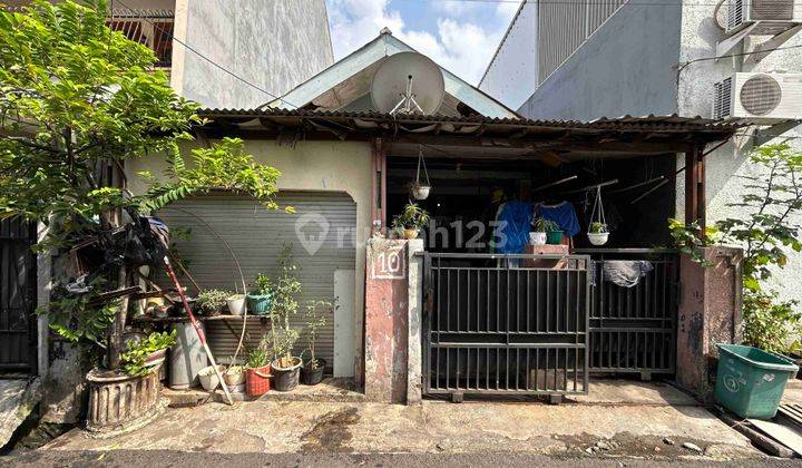 BEST LOCATION Rumah Hitung Tanah di Tebet Timur Cukup Jalan Kaki ke Taman Ecopark 1