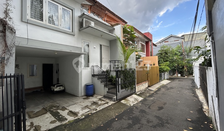 Rumah Siap Huni Design Minimalis, Akses Mudah Dekat ke Jalan 2 Mobil