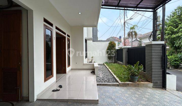 Rumah Mewah di Tebet Barat Depan Taman Akses Jalan 2 Mobil 19