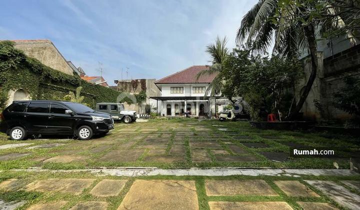 Tebet Barat Raya, Gedung Depan Taman Eco Park, Harga Terbaik 1