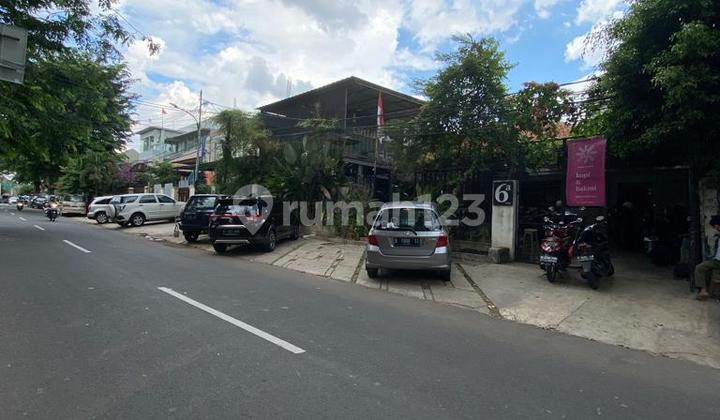 Tebet Timur, Area Bisnis, Lokasi Strategis